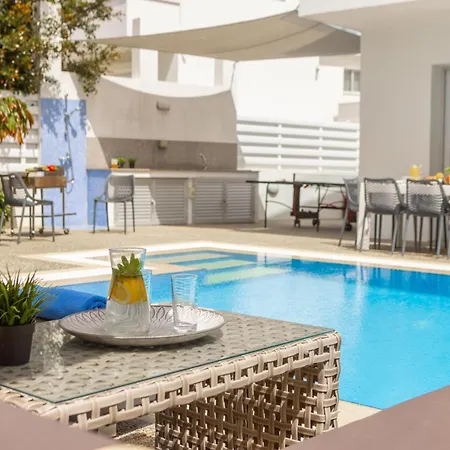 וילה Fig Tree Bay Residences 3-jacuzzi-hotub -pool פרוטאראס