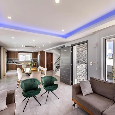 וילה Fig Tree Bay Residences 3-jacuzzi-hotub -pool פרוטאראס