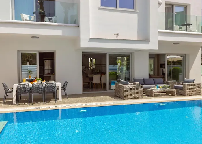Villa Fig Tree Bay Residences 3-jacuzzi-hotub -pool *