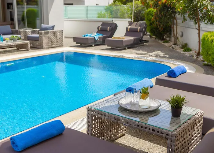 Villa Fig Tree Bay Residences 3-jacuzzi-hotub -pool Protaras