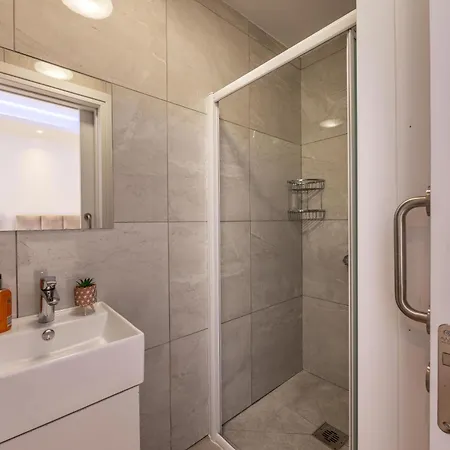 Fig Tree Bay Residences 3