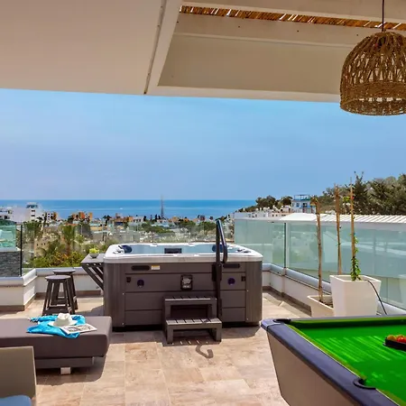 Villa Fig Tree Bay Residences 3-jacuzzi-hotub -pool Protaras