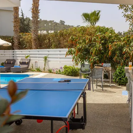 Villa Fig Tree Bay Residences 3-jacuzzi-hotub -pool Protaras