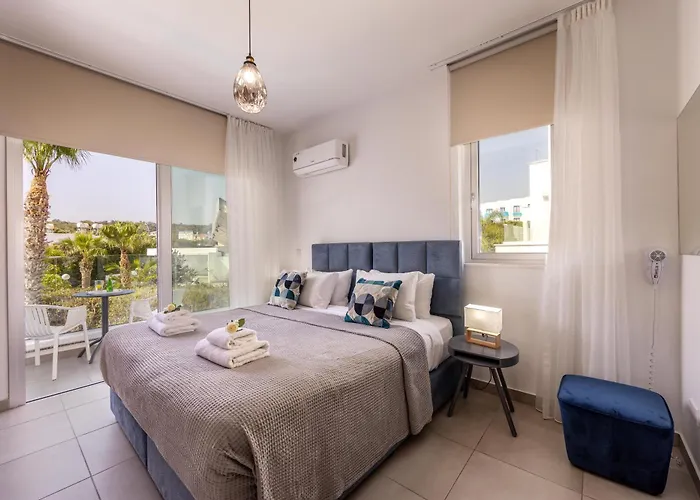 Fig Tree Bay Residences 3-jacuzzi-hotub -pool