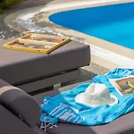 Villa Fig Tree Bay Residences 3-jacuzzi-hotub -pool Protaras