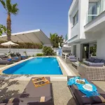 Villa Fig Tree Bay Residences 3-jacuzzi-hotub -pool *