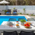 Villa Fig Tree Bay Residences 3-jacuzzi-hotub -pool Protaras