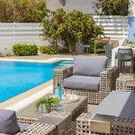 Fig Tree Bay Residences 3-jacuzzi-hotub -pool